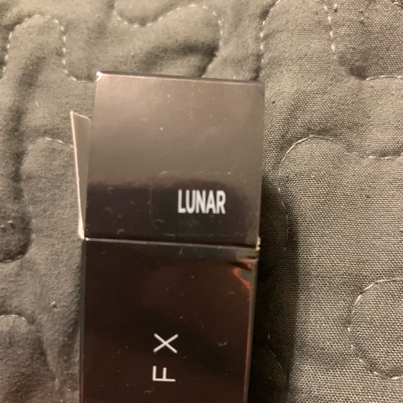 CoverFX Glitter drops - Picture 2 of 3